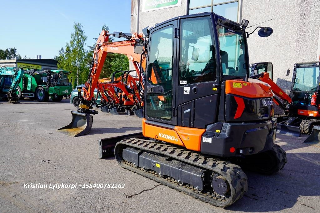 Kubota KX060-5 EX-DEMO - Mini escavadeira: foto 2 Kubota KX060-5 EX-DEMO - Mini escavadeira: foto 2
