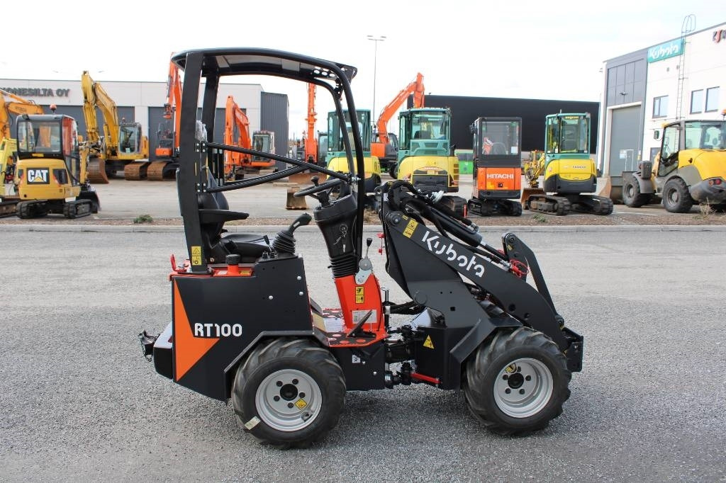 Kubota RT100-2 UUSI - Carregadora articulada: foto 5 Kubota RT100-2 UUSI - Carregadora articulada: foto 5