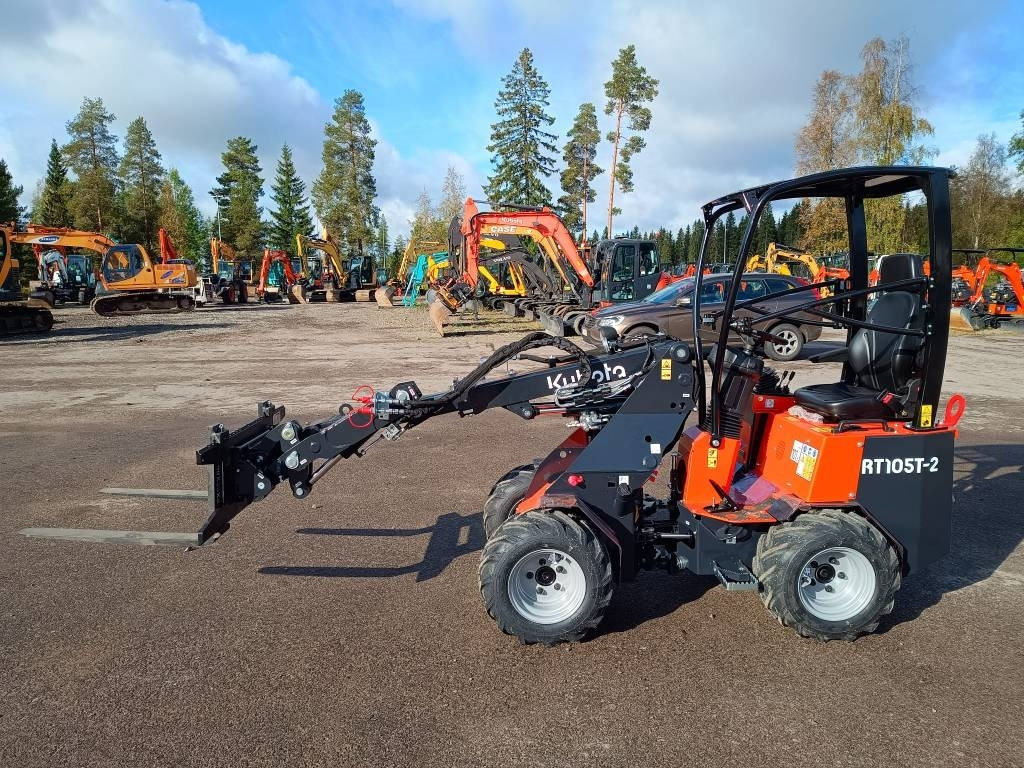 Kubota RT105-2 TELEPUOMI - Carregadora articulada: foto 4 Kubota RT105-2 TELEPUOMI - Carregadora articulada: foto 4