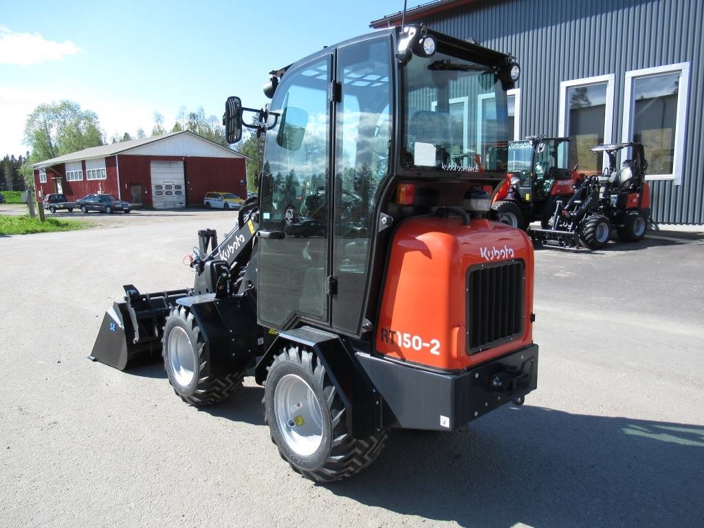 Kubota RT150-2 PIENKUORMAAJA, UUSI - Carregadora articulada: foto 2 Kubota RT150-2 PIENKUORMAAJA, UUSI - Carregadora articulada: foto 2