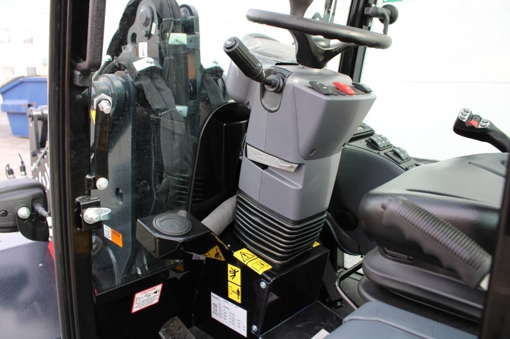 Carregadora articulada novo Kubota RT270-2 UUSI: foto 11