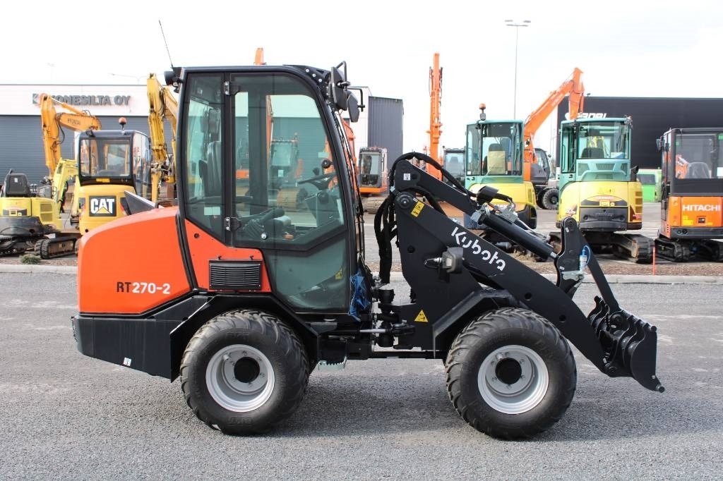Kubota RT270-2 UUSI - Carregadora articulada: foto 5 Kubota RT270-2 UUSI - Carregadora articulada: foto 5