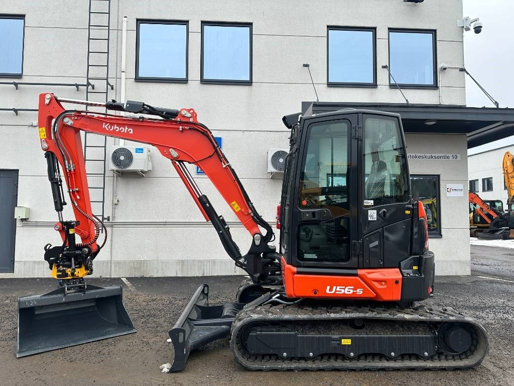 Kubota U 56-5 Uusi varusteilla - Mini escavadeira: foto 1 Kubota U 56-5 Uusi varusteilla - Mini escavadeira: foto 1