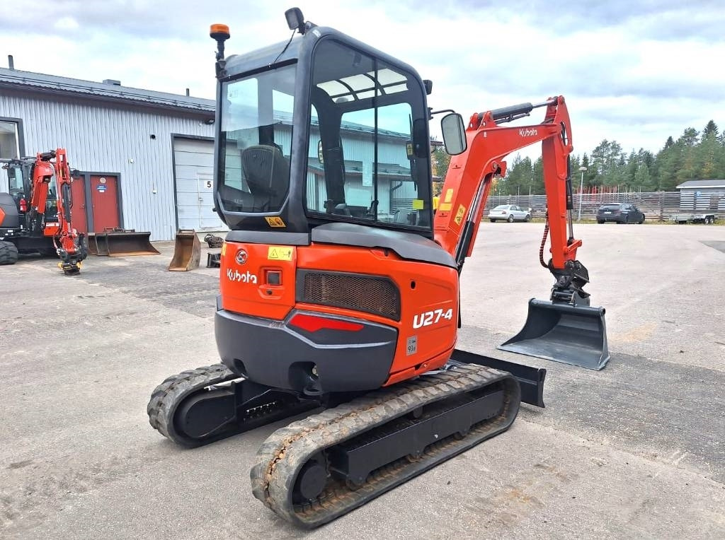 Kubota U27-4 KALLISTAJALLA, HUOLLETTU - Mini escavadeira: foto 4 Kubota U27-4 KALLISTAJALLA, HUOLLETTU - Mini escavadeira: foto 4