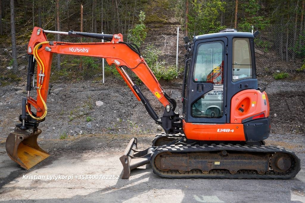 Kubota U48-4 HUOLLETTU - Mini escavadeira: foto 1 Kubota U48-4 HUOLLETTU - Mini escavadeira: foto 1