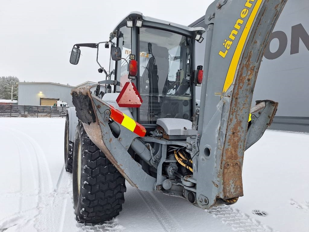 Lännen 8800G PYÖRITTÄJÄLLÄ - Retroescavadeira: foto 4 Lännen 8800G PYÖRITTÄJÄLLÄ - Retroescavadeira: foto 4