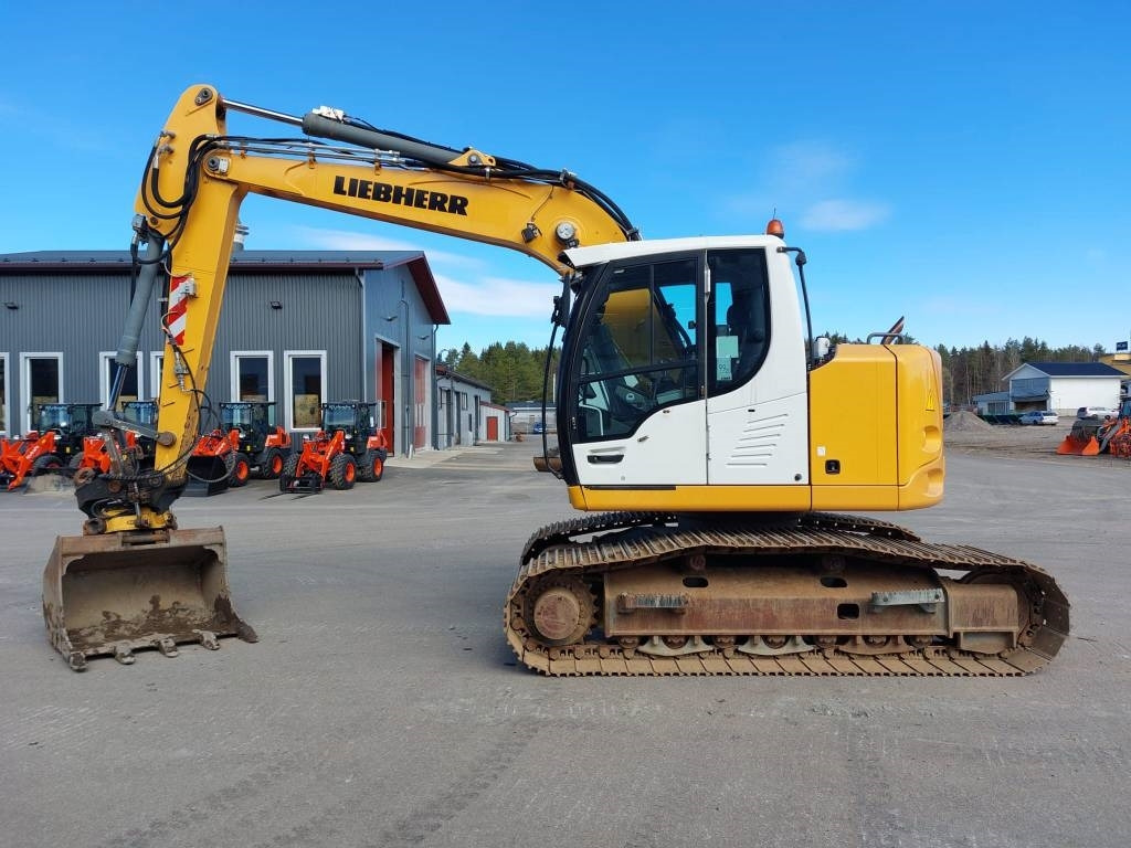 Liebherr MYYTY! SOLD! R914 COMPACT - Escavadora de rastos: foto 1 Liebherr MYYTY! SOLD! R914 COMPACT - Escavadora de rastos: foto 1