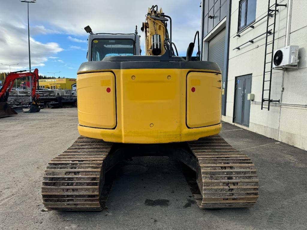 New Holland MYYTY! SOLD! E135BSR-2 PYÖRITTÄJÄLLÄ - Escavadora de rastos: foto 3 New Holland MYYTY! SOLD! E135BSR-2 PYÖRITTÄJÄLLÄ - Escavadora de rastos: foto 3