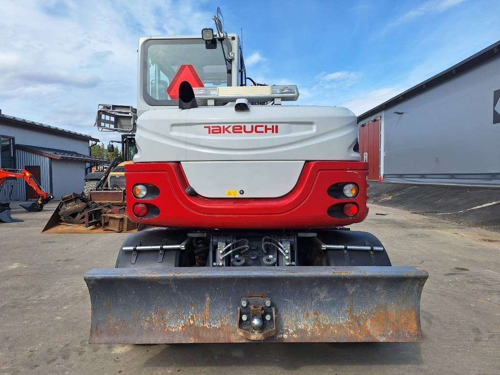Takeuchi TB295W KÄRRY, PYÖRITTÄJÄ, 5-KAUHAA - Escavadeira de rodas: foto 3 Takeuchi TB295W KÄRRY, PYÖRITTÄJÄ, 5-KAUHAA - Escavadeira de rodas: foto 3