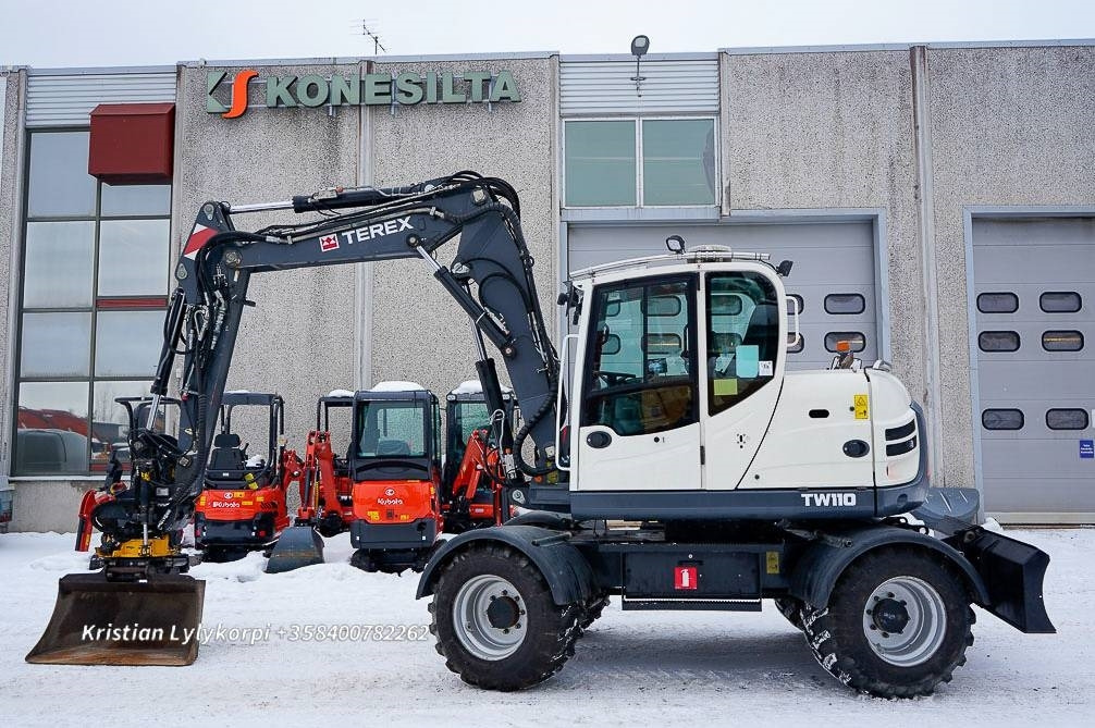 Terex TW110 PYÖRITTÄJÄLLÄ - Escavadeira de rodas: foto 1 Terex TW110 PYÖRITTÄJÄLLÄ - Escavadeira de rodas: foto 1