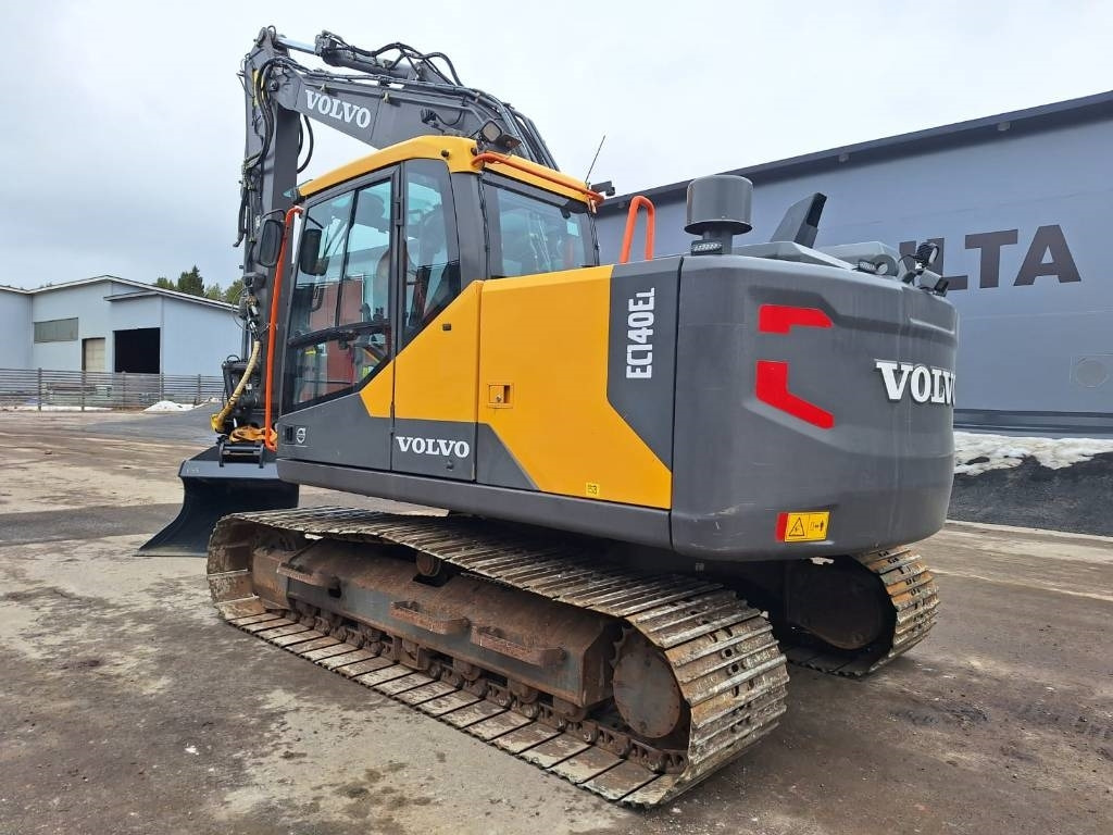 Volvo EC140EL PYÖRITTÄJÄLLÄ - Escavadora de rastos: foto 2 Volvo EC140EL PYÖRITTÄJÄLLÄ - Escavadora de rastos: foto 2