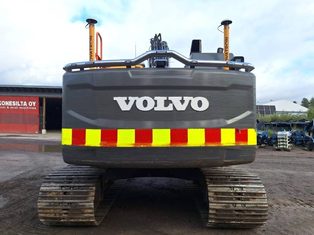 Volvo EC220EL HUIPPUVARUSTEILLA - Escavadora de rastos: foto 3 Volvo EC220EL HUIPPUVARUSTEILLA - Escavadora de rastos: foto 3