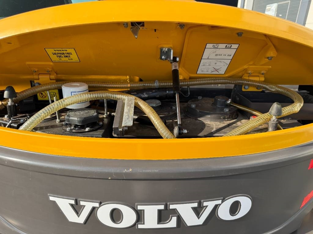 Mini escavadeira Volvo ECR88D PRO VÄHÄN AJETTU: foto 9