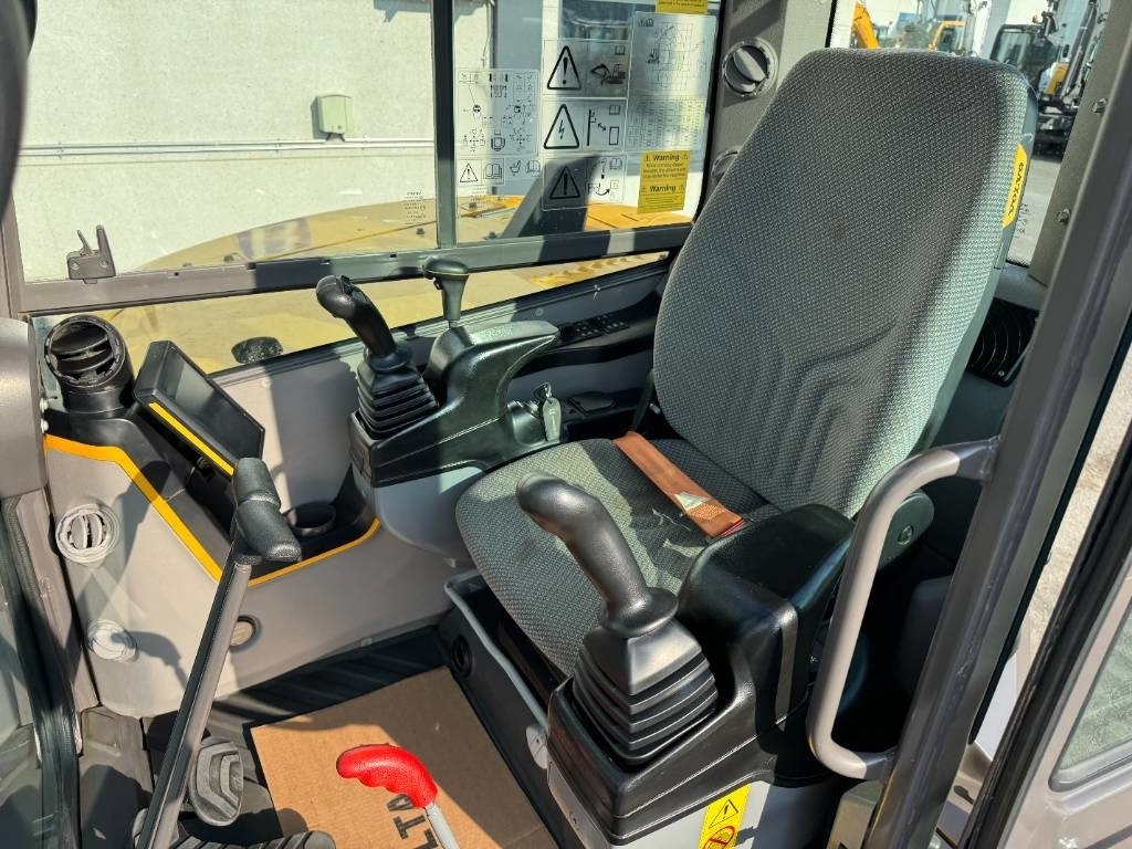 Mini escavadeira Volvo ECR88D PRO VÄHÄN AJETTU: foto 10