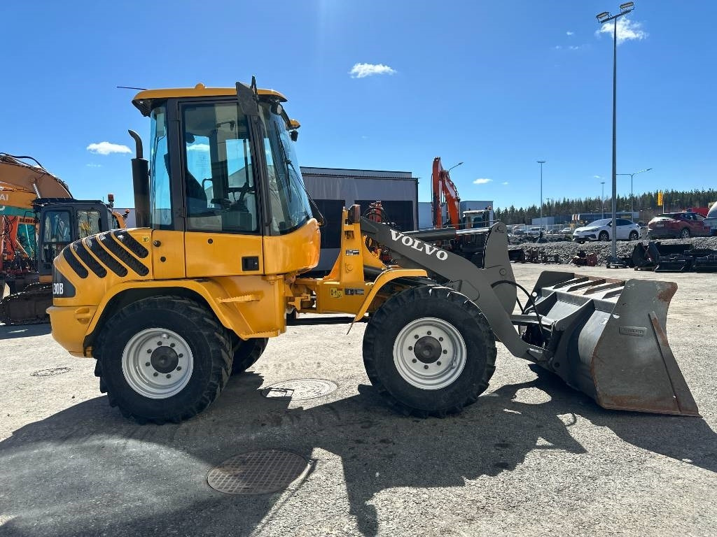 Volvo L 30 B - Pá carregadora de rodas: foto 5 Volvo L 30 B - Pá carregadora de rodas: foto 5