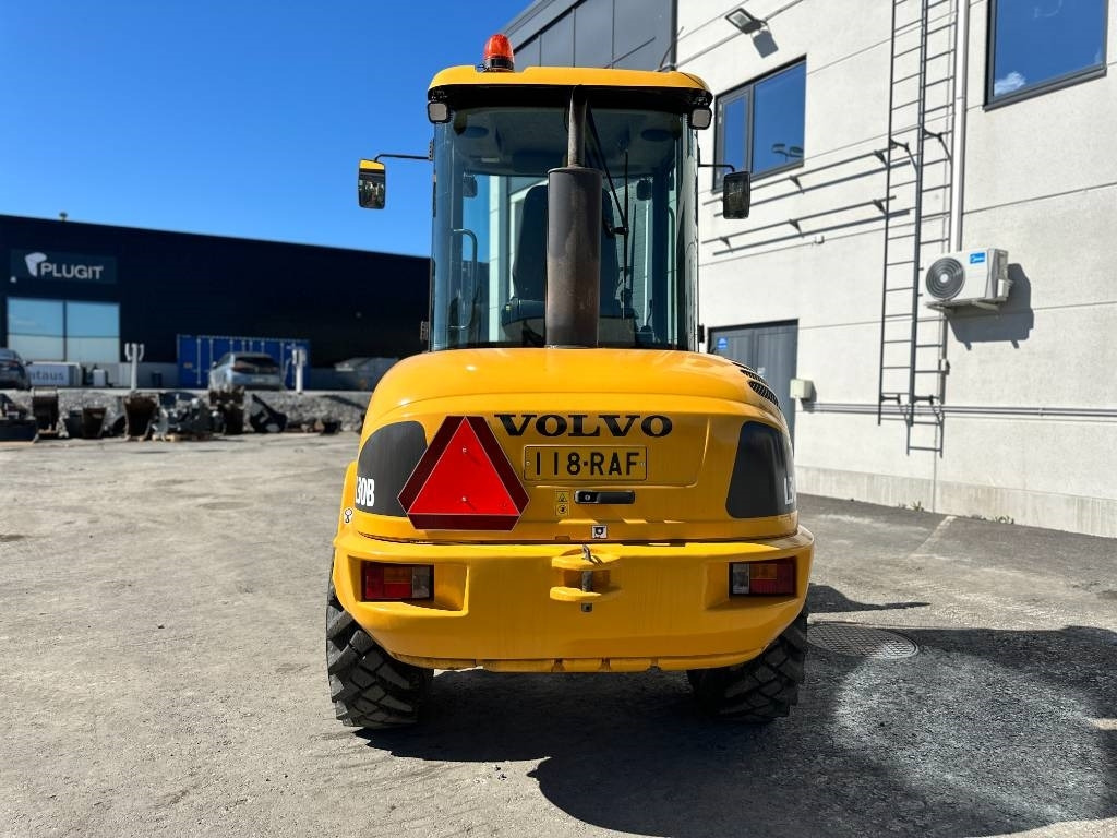 Volvo L 30 B - Pá carregadora de rodas: foto 3 Volvo L 30 B - Pá carregadora de rodas: foto 3