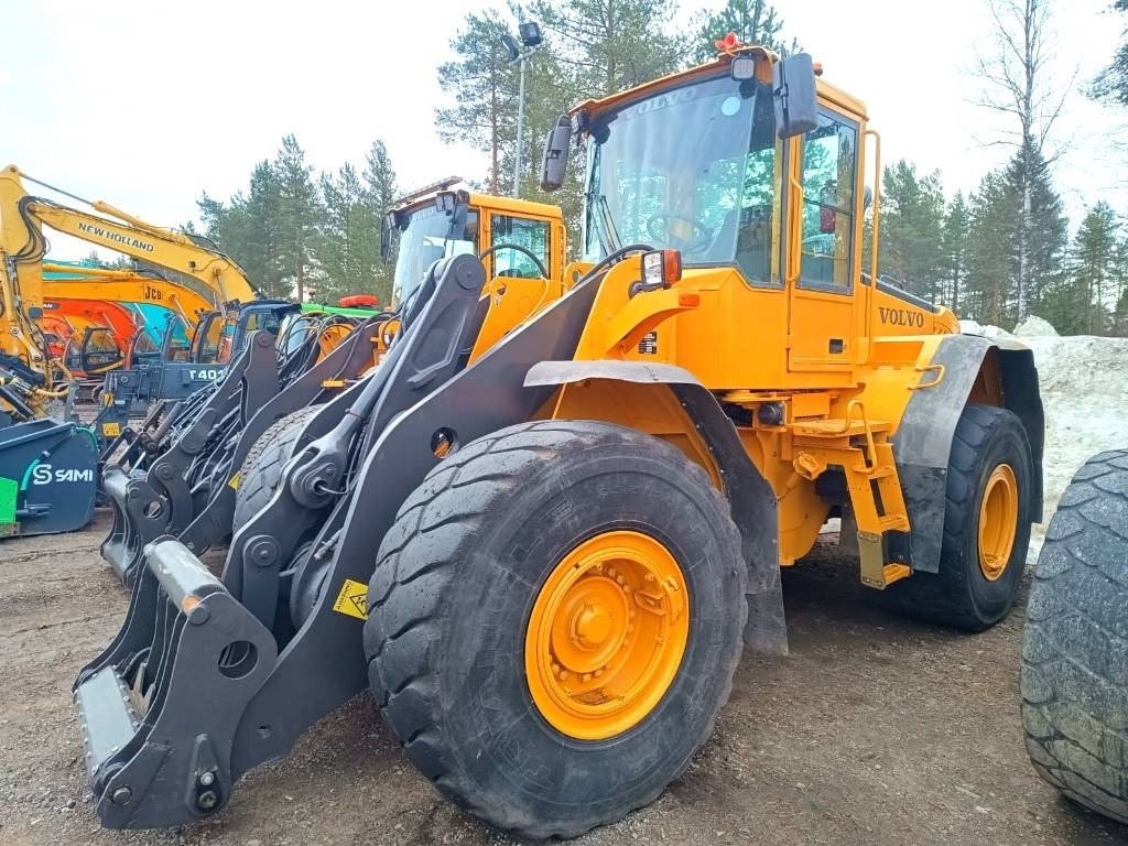Volvo L120E RASVARILLA - Pá carregadora de rodas: foto 1 Volvo L120E RASVARILLA - Pá carregadora de rodas: foto 1