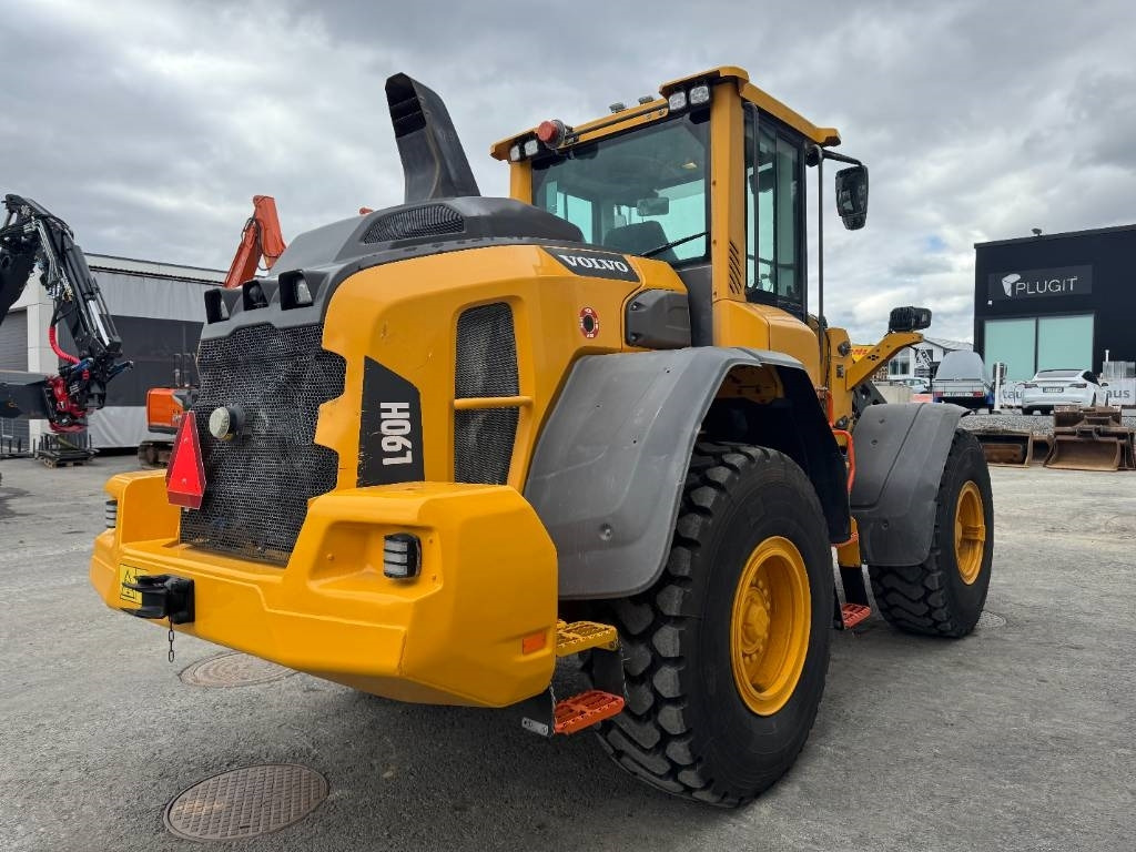 Volvo L90H UUSILLA RENKAILLA  - Pá carregadora de rodas: foto 5 Volvo L90H UUSILLA RENKAILLA  - Pá carregadora de rodas: foto 5