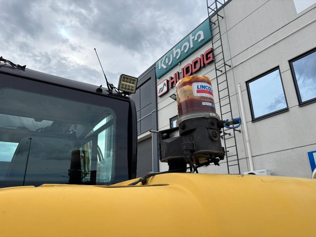 Escavadeira de rodas Yanmar B110W PYÖRITTÄJÄLLÄ: foto 10