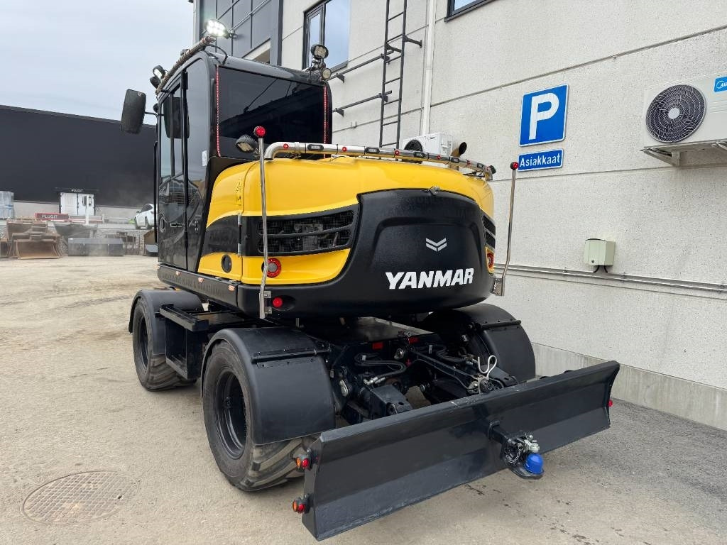 Yanmar B95W HUIPPUVARUSTEET - Escavadeira de rodas: foto 4 Yanmar B95W HUIPPUVARUSTEET - Escavadeira de rodas: foto 4
