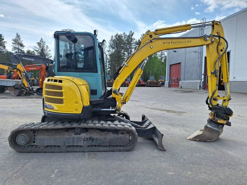 Yanmar ViO50U PYÖRITTÄJÄLLÄ - Mini escavadeira: foto 4 Yanmar ViO50U PYÖRITTÄJÄLLÄ - Mini escavadeira: foto 4