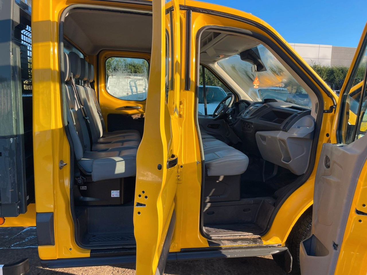 Ford Transit 2.2TDCI. Doka 7 Sitze. ALU pritsche. - Carrinha de caixa aberta, Carrinha cabine dupla: foto 3 Ford Transit 2.2TDCI. Doka 7 Sitze. ALU pritsche. - Carrinha de caixa aberta, Carrinha cabine dupla: foto 3