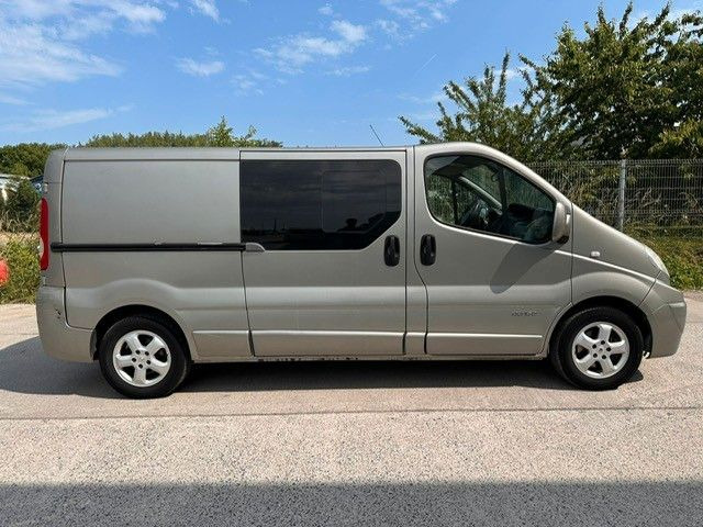 Renault Trafic dCi150. Doka. Klima. Navi. Tempomat. - Furgão compacto, Carrinha cabine dupla: foto 1 Renault Trafic dCi150. Doka. Klima. Navi. Tempomat. - Furgão compacto, Carrinha cabine dupla: foto 1