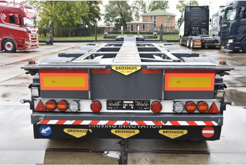 Broshuis 3UCC-39/45 MFCC - SAF AXLES - 2 x EXTENDABLE - DISC BRAKES - LIKE NEW ! - Semi-reboque transportador de contêineres/ Caixa móvel: foto 3 Broshuis 3UCC-39/45 MFCC - SAF AXLES - 2 x EXTENDABLE - DISC BRAKES - LIKE NEW ! - Semi-reboque transportador de contêineres/ Caixa móvel: foto 3