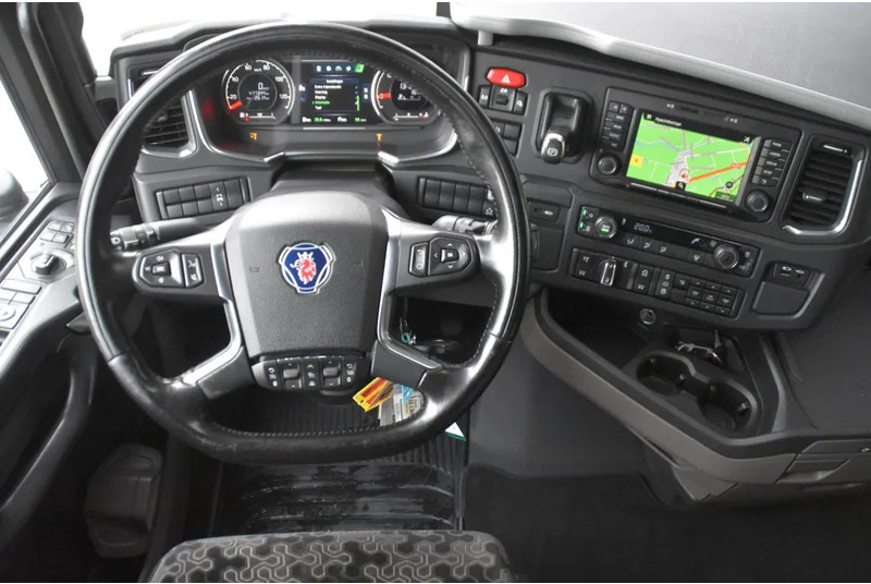 Scania S500 NGS 6x2*4 - HOOKLIFT - RETARDER - 477 TKM - PARK. AIRCO - WHEELBASE: 475 CM - PTO - EXCELLENT CONDITION - - Camião polibenne: foto 5 Scania S500 NGS 6x2*4 - HOOKLIFT - RETARDER - 477 TKM - PARK. AIRCO - WHEELBASE: 475 CM - PTO - EXCELLENT CONDITION - - Camião polibenne: foto 5