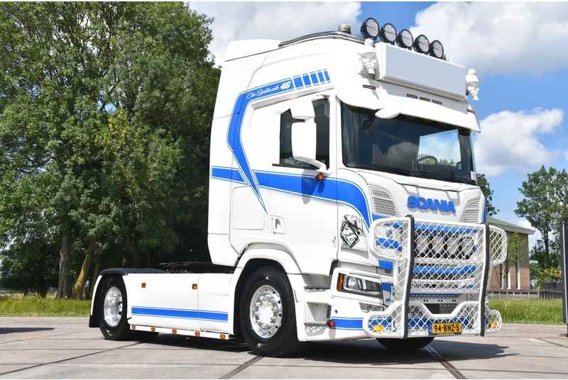 Scania R450 NGS 4x2 - RETARDER - 618 TKM - PARK. AIRCO - 2 x FUEL TANKS - ALCOA'S - LED LIGHTS - TOP CONDITION - - Tractor: foto 1 Scania R450 NGS 4x2 - RETARDER - 618 TKM - PARK. AIRCO - 2 x FUEL TANKS - ALCOA'S - LED LIGHTS - TOP CONDITION - - Tractor: foto 1