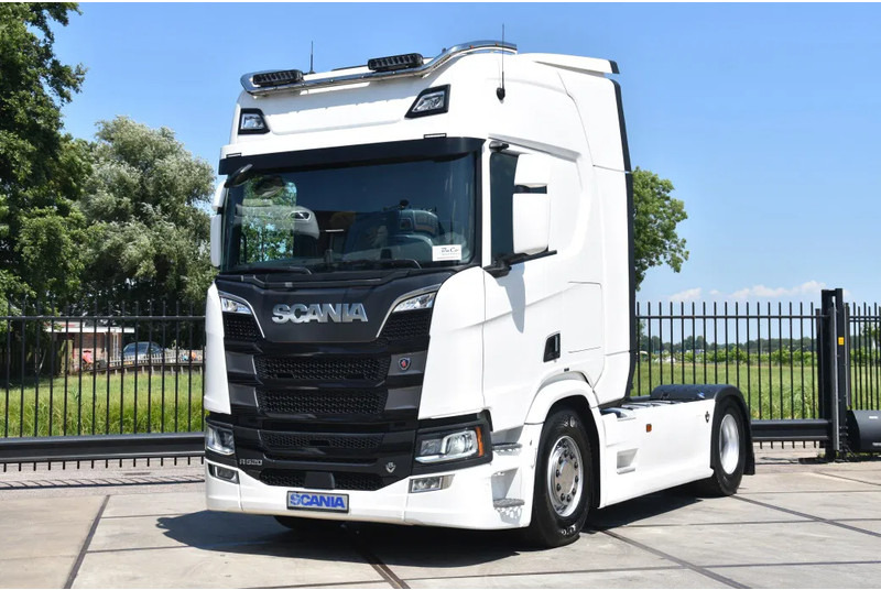 Scania R520 V8 NGS 4x2 - RETARDER - 504 TKM - PARK. AIRCO - ACC - NAVI - 2 x FUEL TANKS - LED LIGHTS - - Tractor: foto 2 Scania R520 V8 NGS 4x2 - RETARDER - 504 TKM - PARK. AIRCO - ACC - NAVI - 2 x FUEL TANKS - LED LIGHTS - - Tractor: foto 2