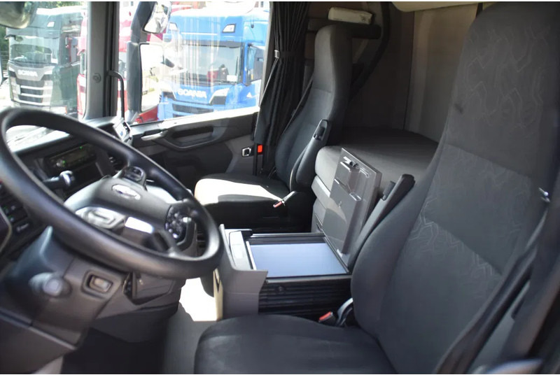 Scania S450 NGS 4x2NB - FULL AIR - 757 TKM - RETARDER - PARK. AIRCO - 2 x FUEL TANKS - TOP CONDITION - - Tractor: foto 5 Scania S450 NGS 4x2NB - FULL AIR - 757 TKM - RETARDER - PARK. AIRCO - 2 x FUEL TANKS - TOP CONDITION - - Tractor: foto 5