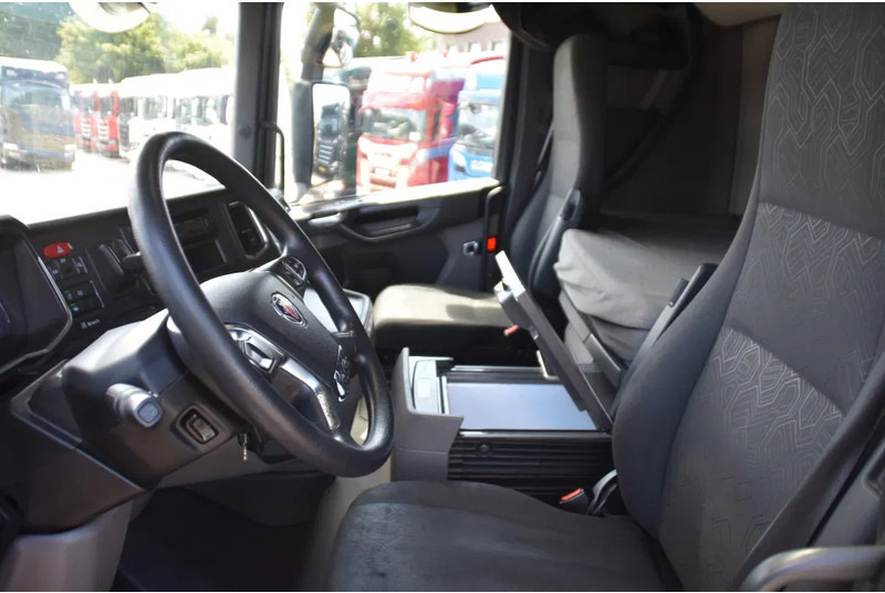 Scania S450 NGS 4x2NB - FULL AIR - 847 TKM - RETARDER - PARK. AIRCO - 2 x FUEL TANKS - TOP CONDITION - - Tractor: foto 5 Scania S450 NGS 4x2NB - FULL AIR - 847 TKM - RETARDER - PARK. AIRCO - 2 x FUEL TANKS - TOP CONDITION - - Tractor: foto 5