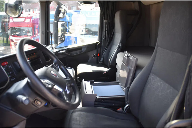 Scania S450 NGS 4x2NB - FULL AIR - RETARDER - ACC - PARK. AIRCO - 2 x FUEL TANKS - TOP CONDITION - - Tractor: foto 5 Scania S450 NGS 4x2NB - FULL AIR - RETARDER - ACC - PARK. AIRCO - 2 x FUEL TANKS - TOP CONDITION - - Tractor: foto 5
