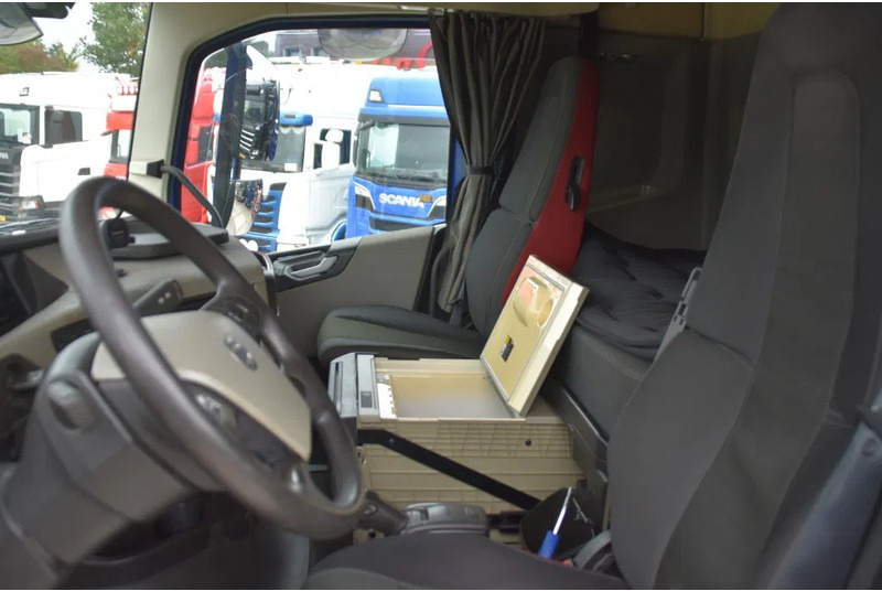 Volvo FH 500 Globetrotter 6x2/4 - EURO 6 - 769 TKM - AIRCO - 2 x FUEL TANKS - TOP CONDITION - - Tractor: foto 5 Volvo FH 500 Globetrotter 6x2/4 - EURO 6 - 769 TKM - AIRCO - 2 x FUEL TANKS - TOP CONDITION - - Tractor: foto 5