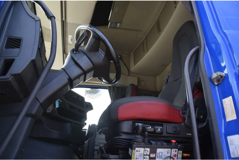 Volvo FH 460 6x2*4 - PALFINGER HOOKLIFT - 841 TKM - PARK. AIRCO - WHEELBASE: 480 CM - PTO - TOP CONDITION - - Camião polibenne: foto 4 Volvo FH 460 6x2*4 - PALFINGER HOOKLIFT - 841 TKM - PARK. AIRCO - WHEELBASE: 480 CM - PTO - TOP CONDITION - - Camião polibenne: foto 4