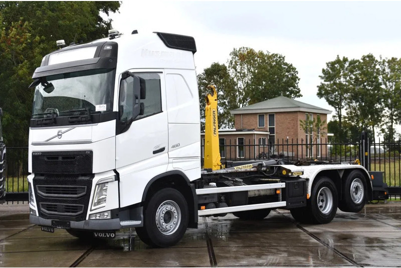 Volvo FH 460 Globe 6x2*4 - HOOKLIFT - 740 TKM - PARK. AIRCO - WHEELBASE: 480 CM - TOP CONDITION - - Camião polibenne: foto 2 Volvo FH 460 Globe 6x2*4 - HOOKLIFT - 740 TKM - PARK. AIRCO - WHEELBASE: 480 CM - TOP CONDITION - - Camião polibenne: foto 2