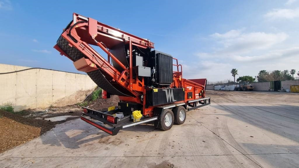 Morbark WH 2400XP - Estilhaçadora de madeira: foto 2 Morbark WH 2400XP - Estilhaçadora de madeira: foto 2