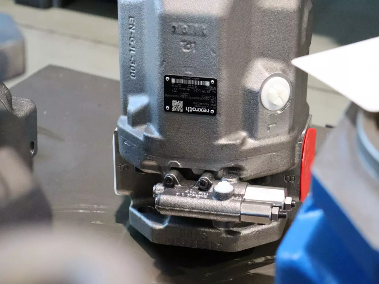 REXROTH A10VO100DFR/31R-VSC62K68 - Bomba hidráulica por Máquina de construção: foto 3 REXROTH A10VO100DFR/31R-VSC62K68 - Bomba hidráulica por Máquina de construção: foto 3