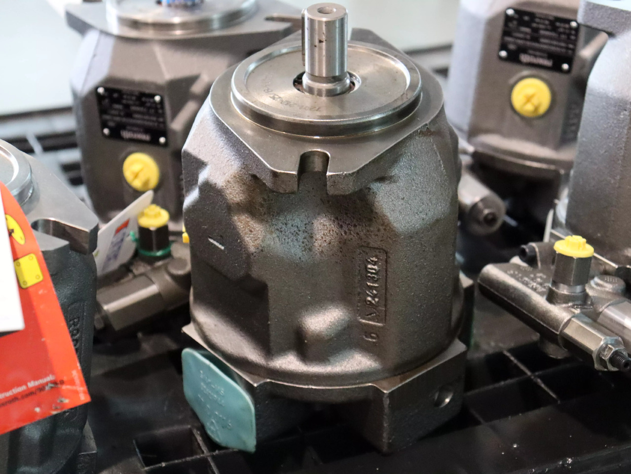 REXROTH A10VSO28DFR/31R-PPA12N00 - Bomba hidráulica por Equipamento de movimentação: foto 2 REXROTH A10VSO28DFR/31R-PPA12N00 - Bomba hidráulica por Equipamento de movimentação: foto 2