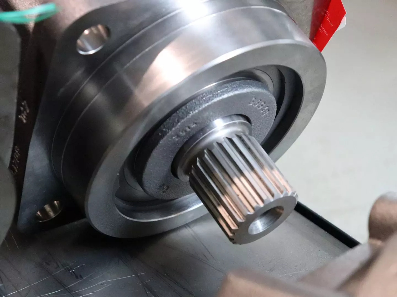 REXROTH A2FM107/61W-VAB020 - Motor hidráulico por Máquina de construção: foto 4 REXROTH A2FM107/61W-VAB020 - Motor hidráulico por Máquina de construção: foto 4