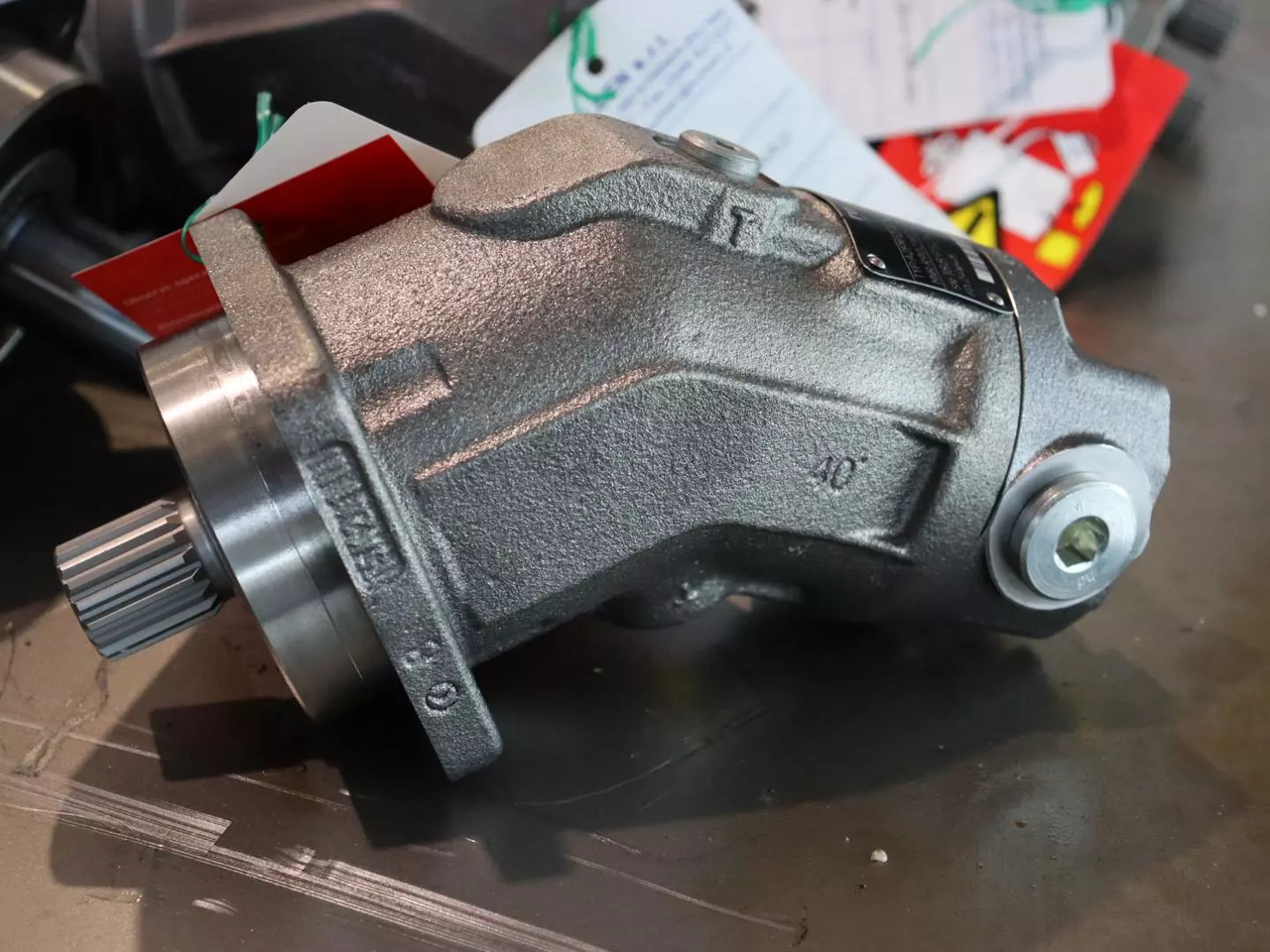 REXROTH A2FM12/61W-VAB040 - Motor hidráulico por Equipamento de movimentação: foto 1 REXROTH A2FM12/61W-VAB040 - Motor hidráulico por Equipamento de movimentação: foto 1