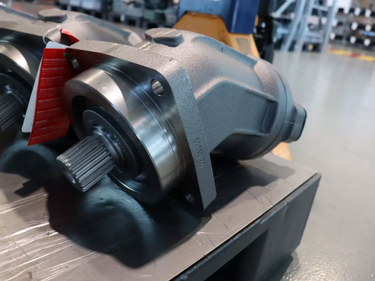REXROTH A2FM160/61W-VAB010 - Motor hidráulico por Máquina de construção: foto 1 REXROTH A2FM160/61W-VAB010 - Motor hidráulico por Máquina de construção: foto 1