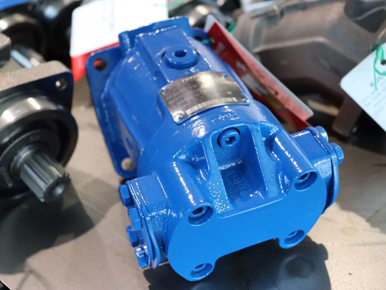 REXROTH A2FM32/61W-VBB020 - Motor hidráulico por Máquina de construção: foto 2 REXROTH A2FM32/61W-VBB020 - Motor hidráulico por Máquina de construção: foto 2