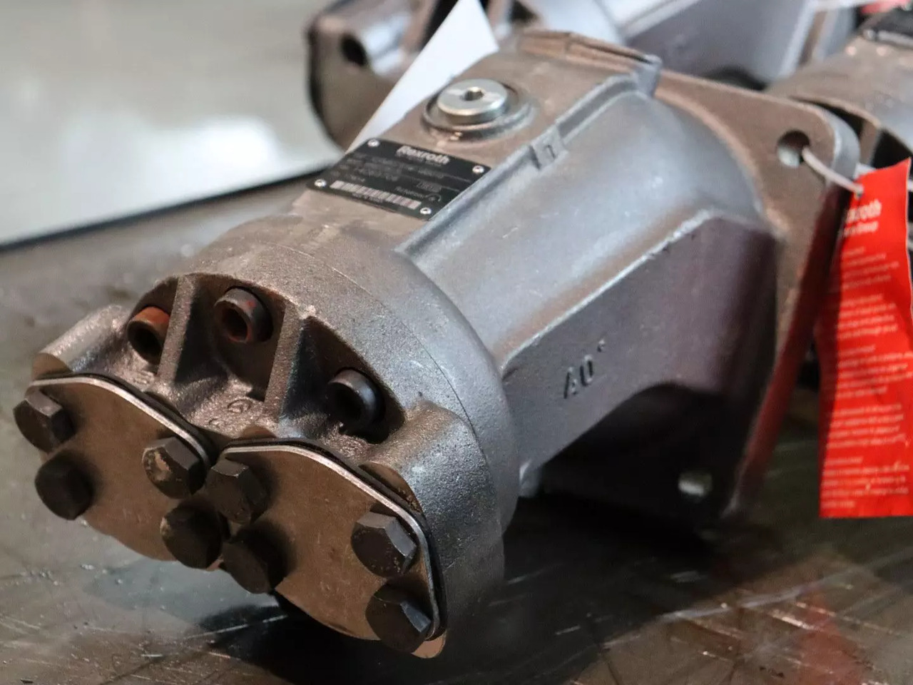 REXROTH A2FM80/61W-VAB010 - Motor hidráulico por Máquina de construção: foto 2 REXROTH A2FM80/61W-VAB010 - Motor hidráulico por Máquina de construção: foto 2