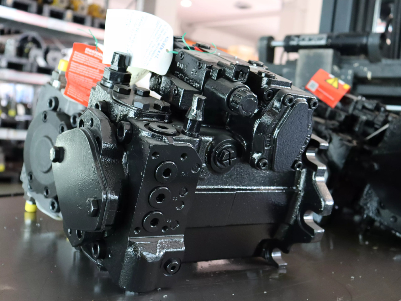 REXROTH A4VG90DA1D7/32R-NAF02F021SP-S - Bomba hidráulica por Equipamento de movimentação: foto 2 REXROTH A4VG90DA1D7/32R-NAF02F021SP-S - Bomba hidráulica por Equipamento de movimentação: foto 2