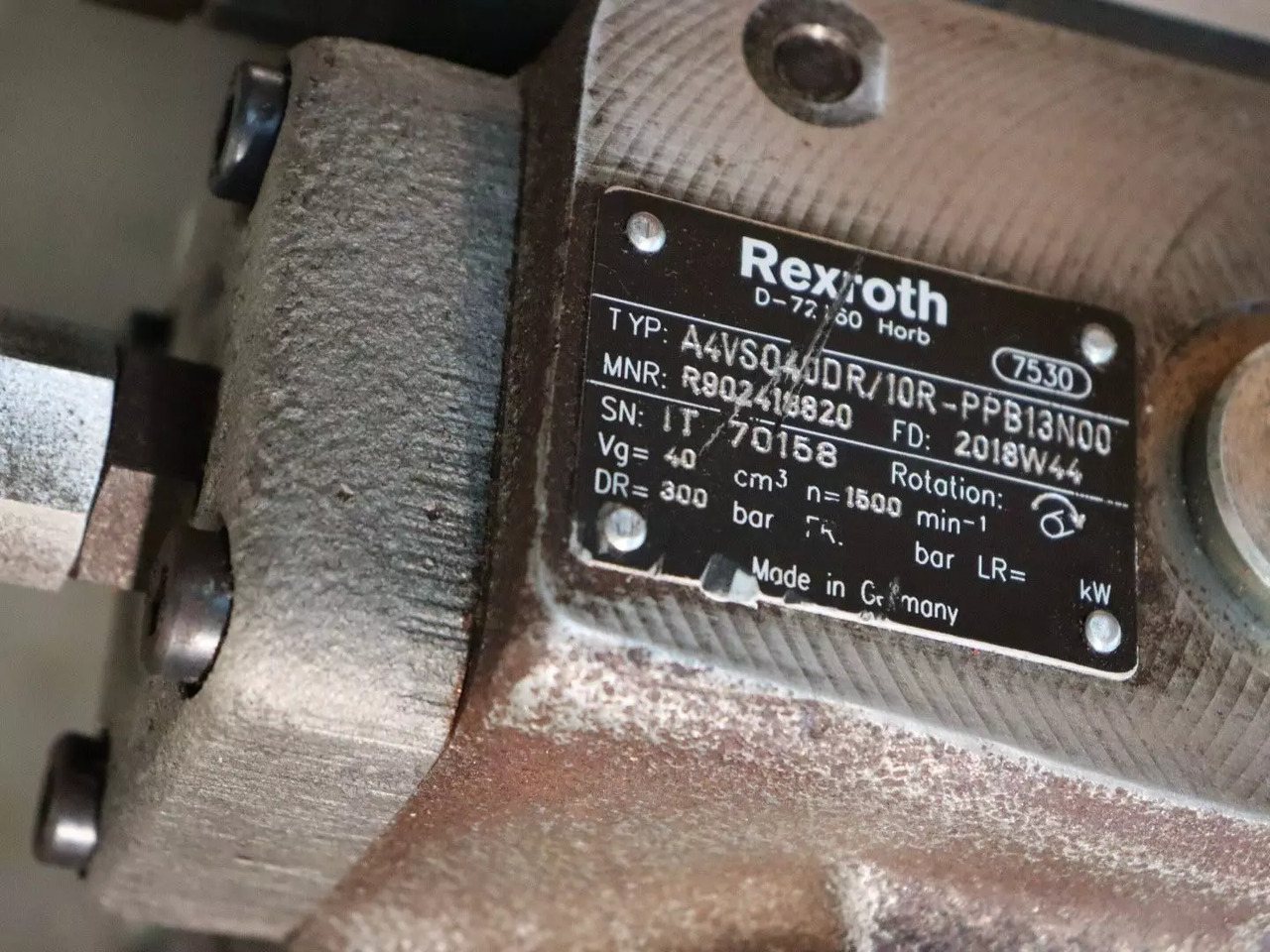 REXROTH A4VSO40DR/10R-PPB13N00 - Motor hidráulico por Equipamento de movimentação: foto 5 REXROTH A4VSO40DR/10R-PPB13N00 - Motor hidráulico por Equipamento de movimentação: foto 5