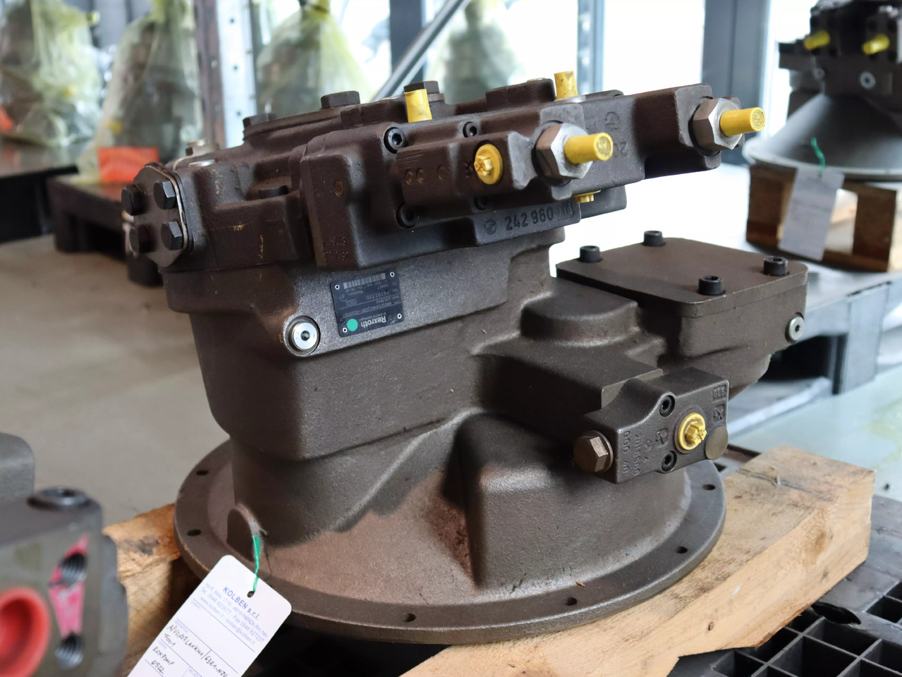 REXROTH A8VO107LA1KH1/63R1-NZG05F001 - Bomba hidráulica por Equipamento de movimentação: foto 3 REXROTH A8VO107LA1KH1/63R1-NZG05F001 - Bomba hidráulica por Equipamento de movimentação: foto 3