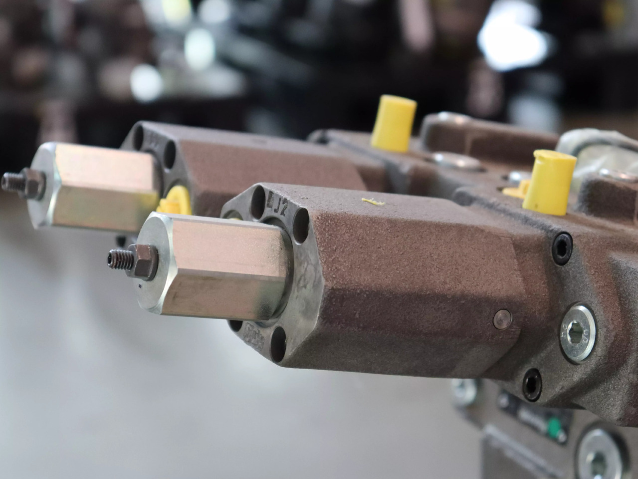 REXROTH A8VO55LA1H2/60R1-NZG05K13 - Bomba hidráulica por Equipamento de movimentação: foto 3 REXROTH A8VO55LA1H2/60R1-NZG05K13 - Bomba hidráulica por Equipamento de movimentação: foto 3