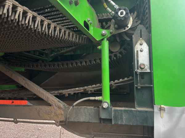 AVR AVR SPIRIT 6100 - Colheitadeira: foto 2 AVR AVR SPIRIT 6100 - Colheitadeira: foto 2